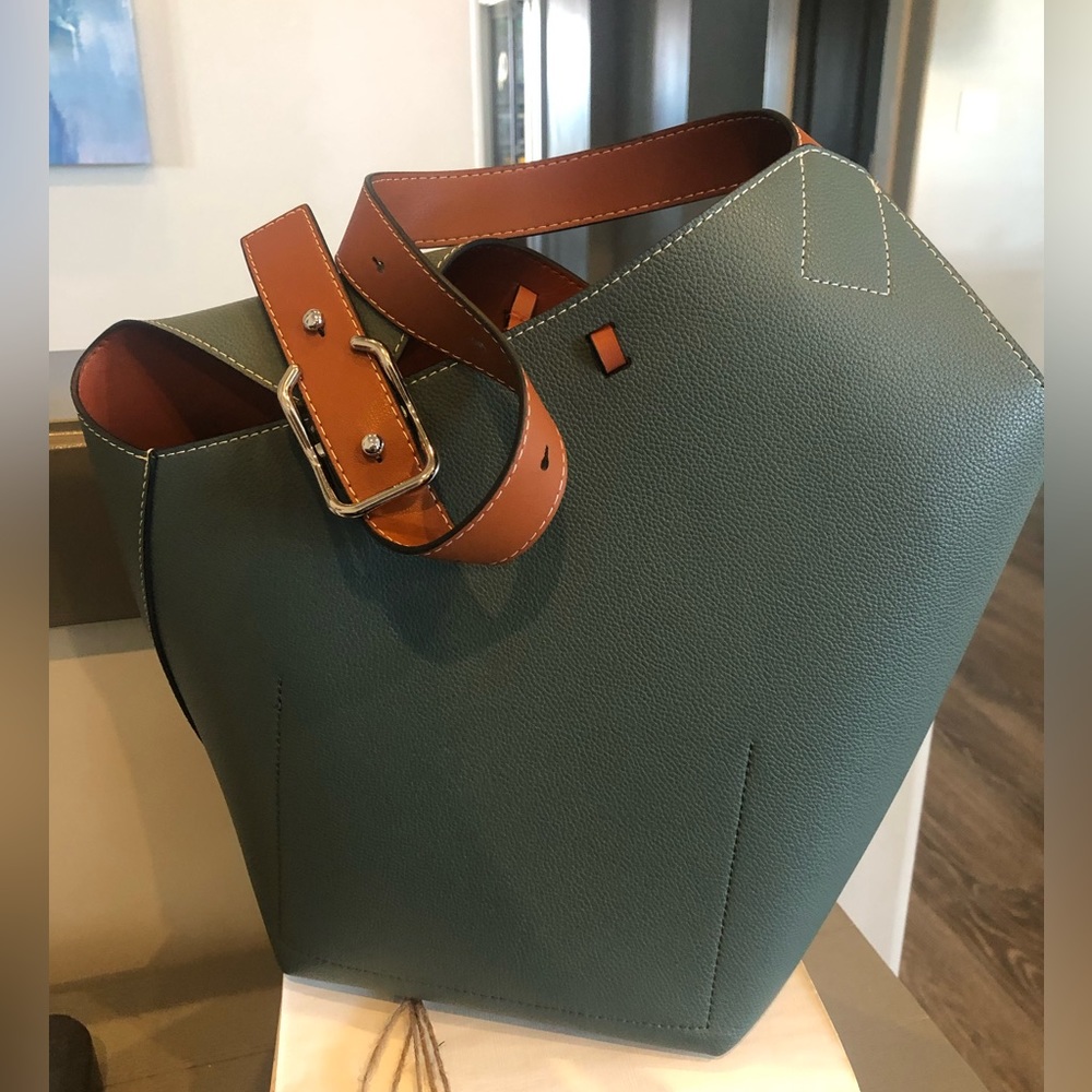 MDBM UK Cholet teal bucket bag